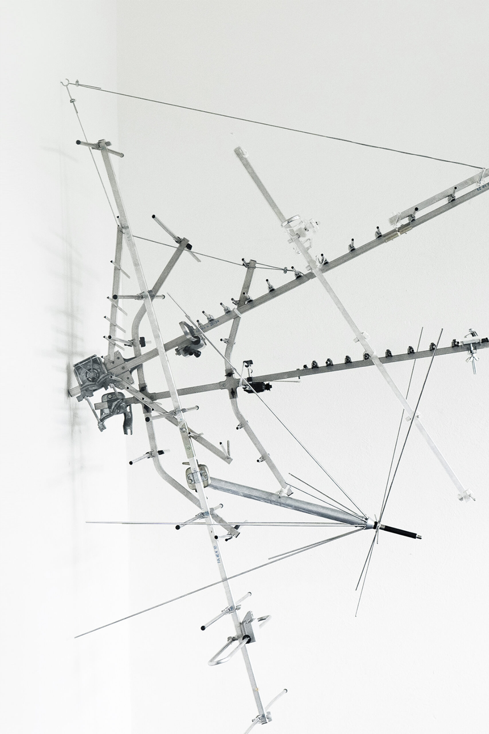 FRECUENCY DEBRIS 2